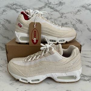 Levi’s Nike Air Max 95 OG Light Orewood Brown Shoes Athletic HM4743 Men Size 9.5